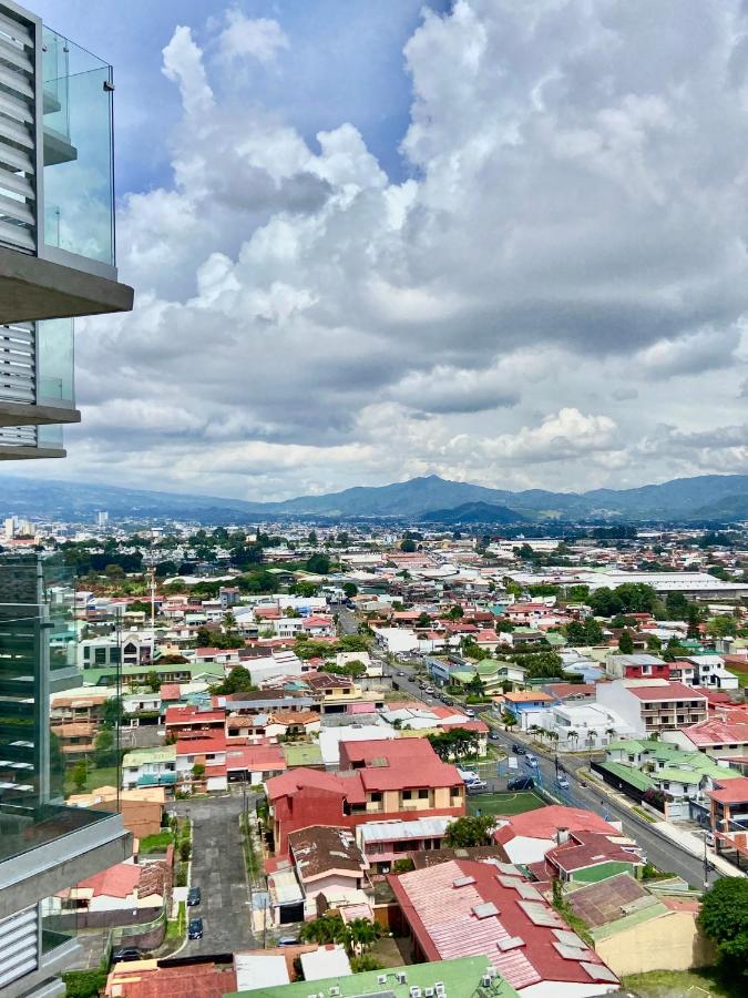 Comodo Y Elegante Apartamento En Fabuloso Condo! Сан-Хосе Экстерьер фото