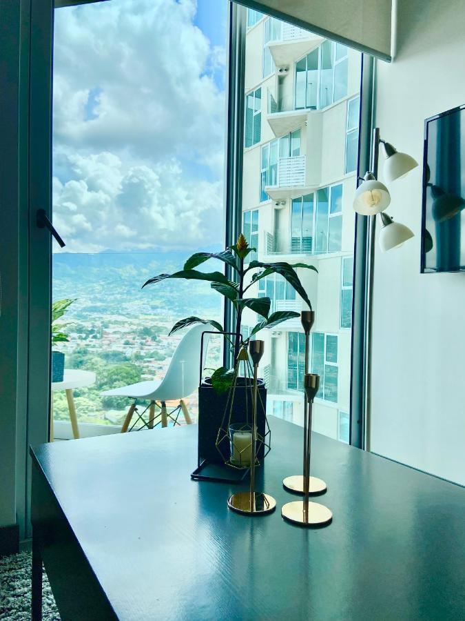 Comodo Y Elegante Apartamento En Fabuloso Condo! Сан-Хосе Экстерьер фото