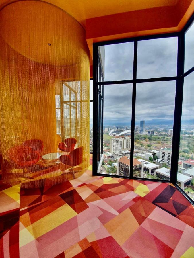 Comodo Y Elegante Apartamento En Fabuloso Condo! Сан-Хосе Экстерьер фото